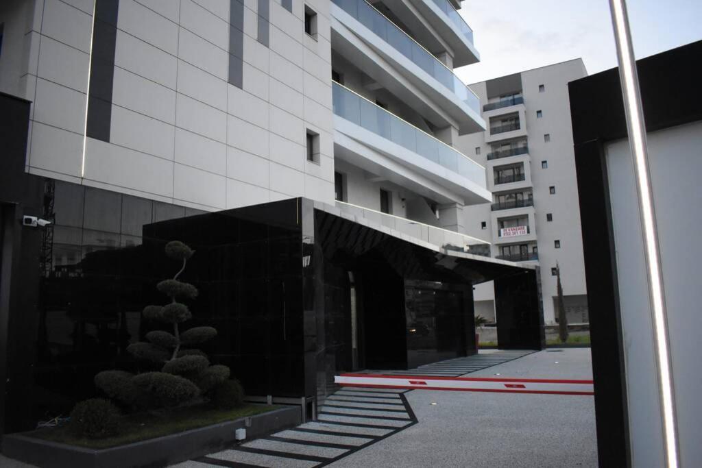Apartment By The Lake With A View 马马亚 外观 照片