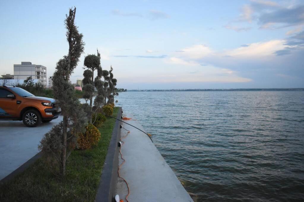 Apartment By The Lake With A View 马马亚 外观 照片