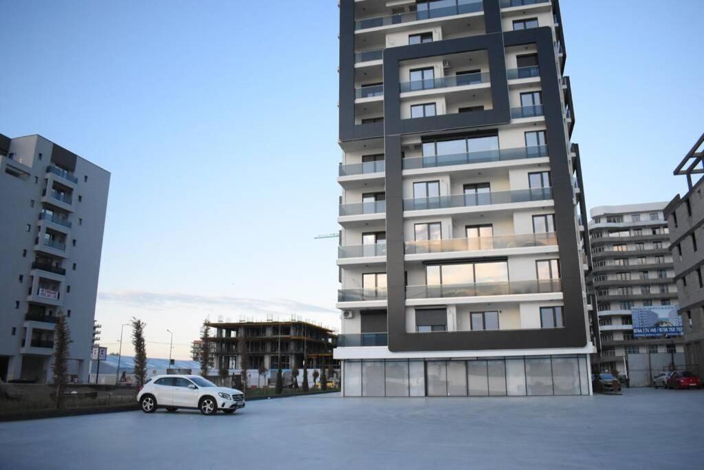 Apartment By The Lake With A View 马马亚 外观 照片