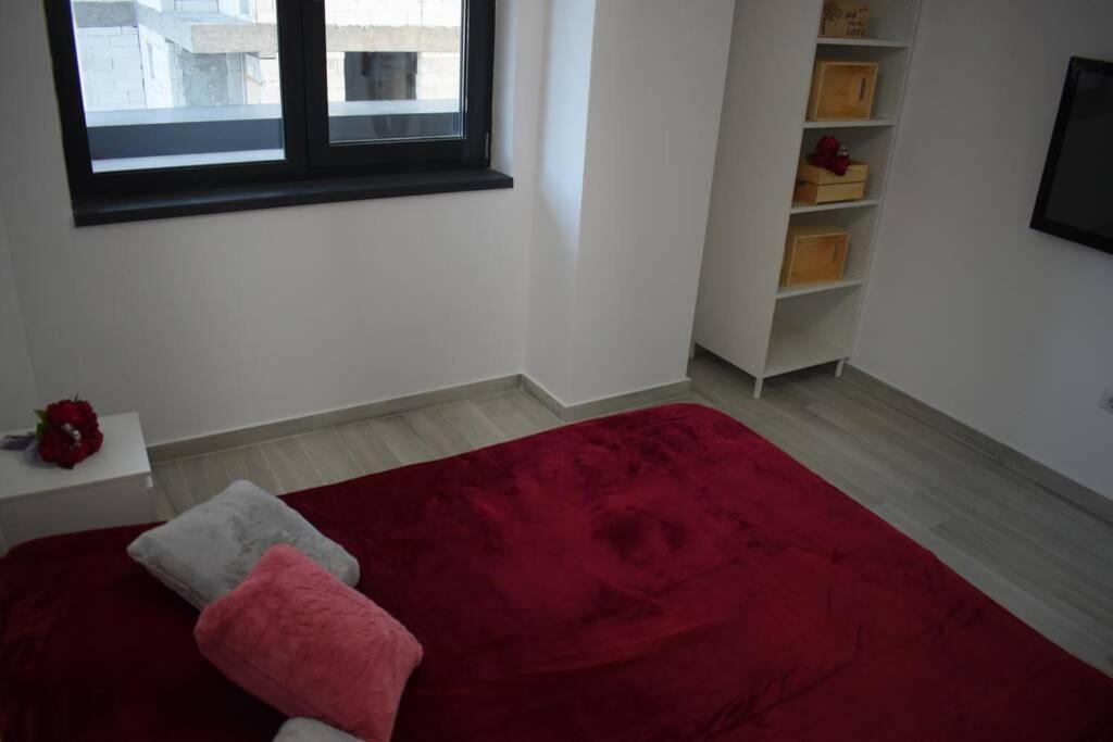 Apartment By The Lake With A View 马马亚 外观 照片