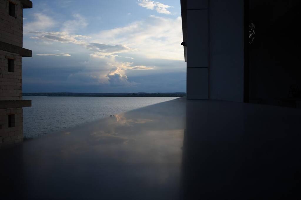 Apartment By The Lake With A View 马马亚 外观 照片